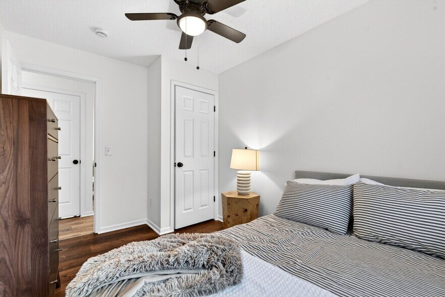 Building Photo - 2705 Freemantle Dr
