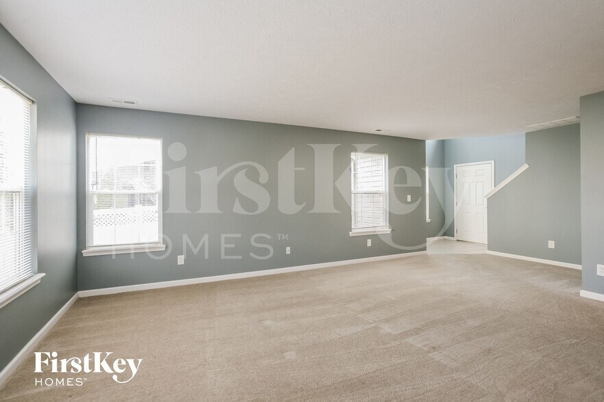 Building Photo - 2210 Wynbrooke Blvd