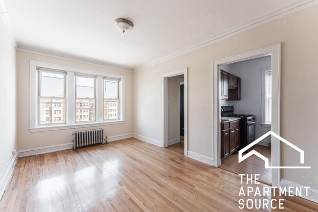 Primary Photo - 2107 Grove Ave