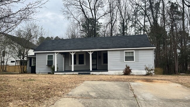 Building Photo - 312 Earnie Ln