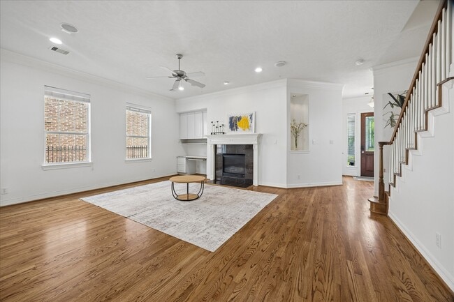Building Photo - 7608 Janak Dr