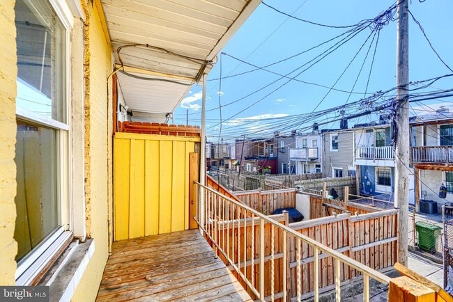 Building Photo - 424 N Linwood Ave