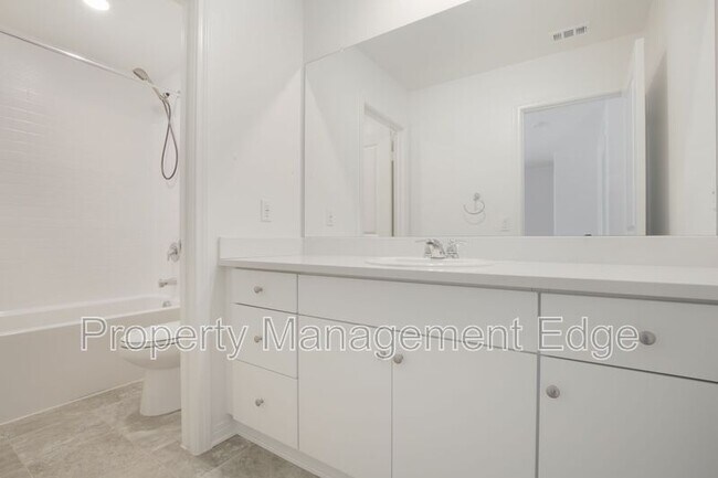 Building Photo - 36644 Desert Tortoise Rd