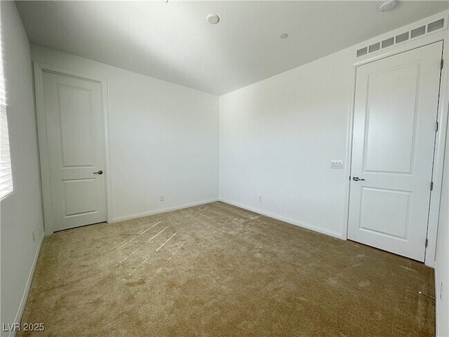 Building Photo - 8820 Scalpay St