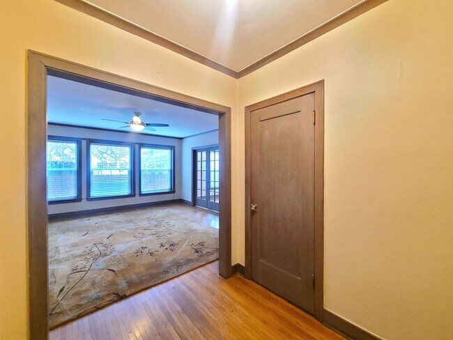 Building Photo - 2230 W Pacific Ave