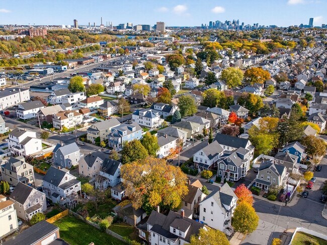Building Photo - 35 Hancock St