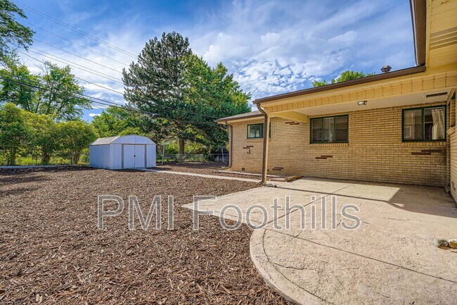 Building Photo - 275 Garnet St