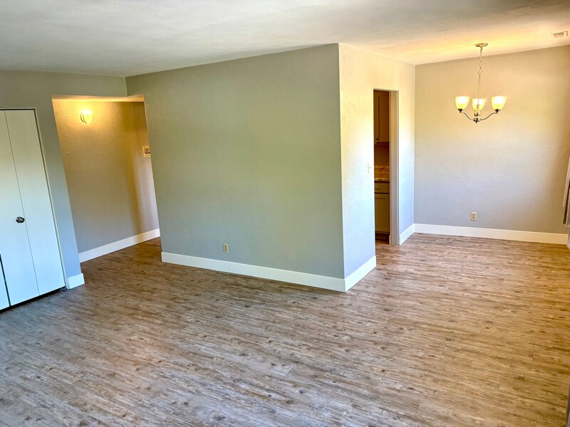 Building Photo - 4026 N Illinois Ave