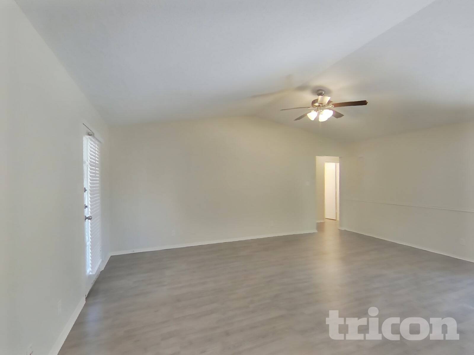 Building Photo - 820 Oak Grove Ln