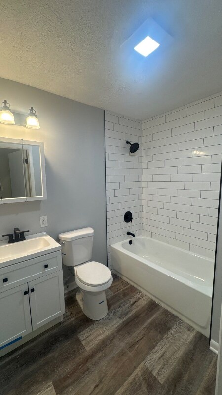 Building Photo - 261 Navigation St