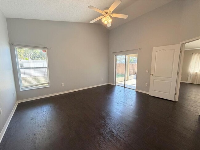 Building Photo - 8505 Bella Way