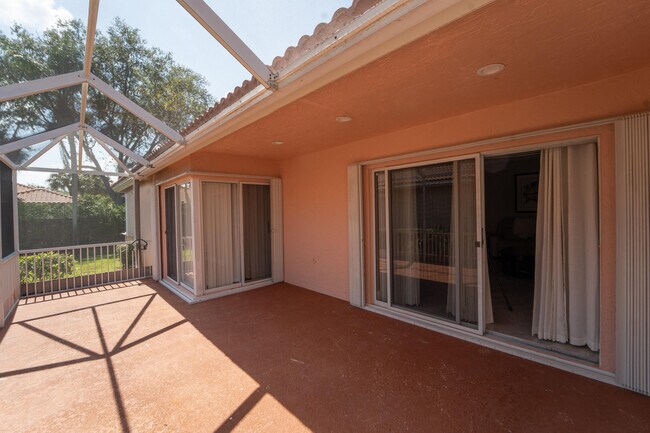 Building Photo - 9906 Harbour Lake Cir