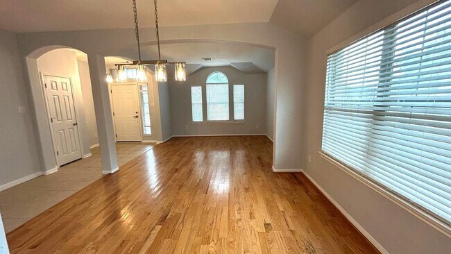 Building Photo - 8106 Saragosa Blue Ln