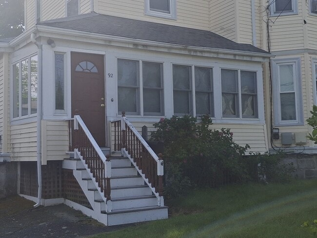 Building Photo - 92 Lowell St