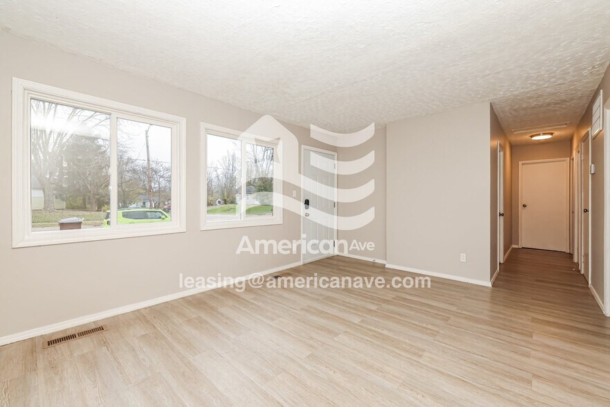 Building Photo - 1385 Guenther Rd