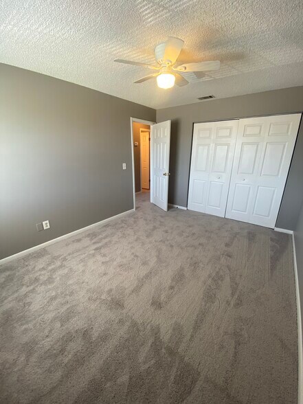 Building Photo - 5109 Burnside Ct