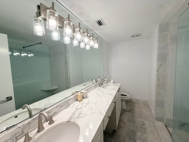 Building Photo - 537 Outrigger Ln