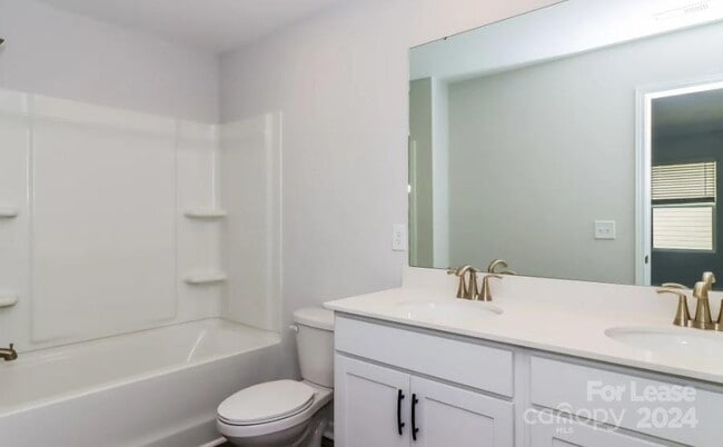 Building Photo - 1918 Commerce Dr