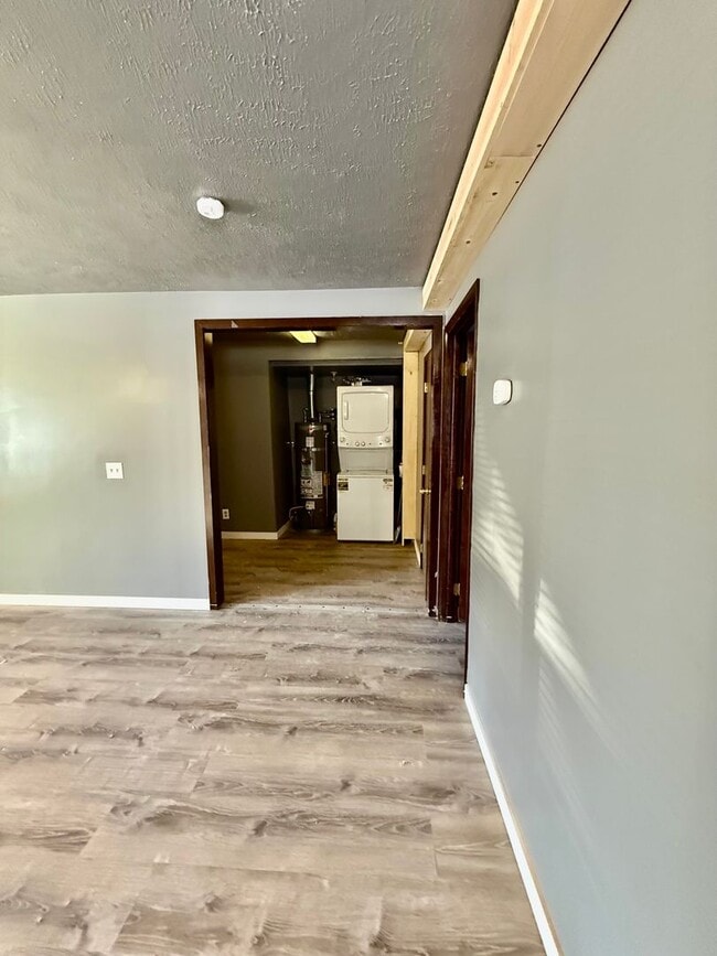 Building Photo - 34420 Thorpe Ct