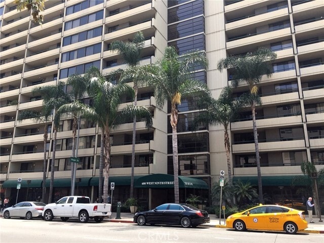 Primary Photo - 600 W 9th St