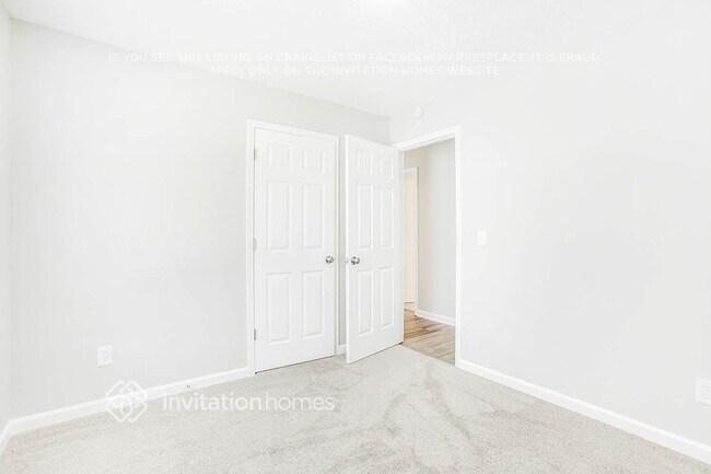 Building Photo - 6358 Hillview Ln