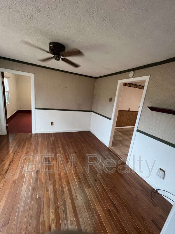 Building Photo - 1244 Mountain View Rd