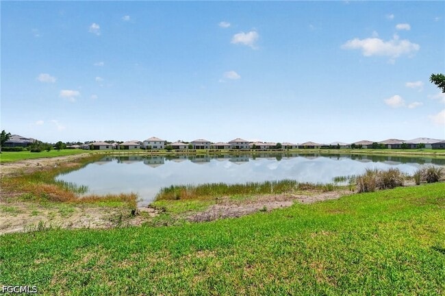Building Photo - 14008 Hunter Oak Dr