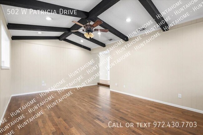 Building Photo - 502 W Patricia Dr