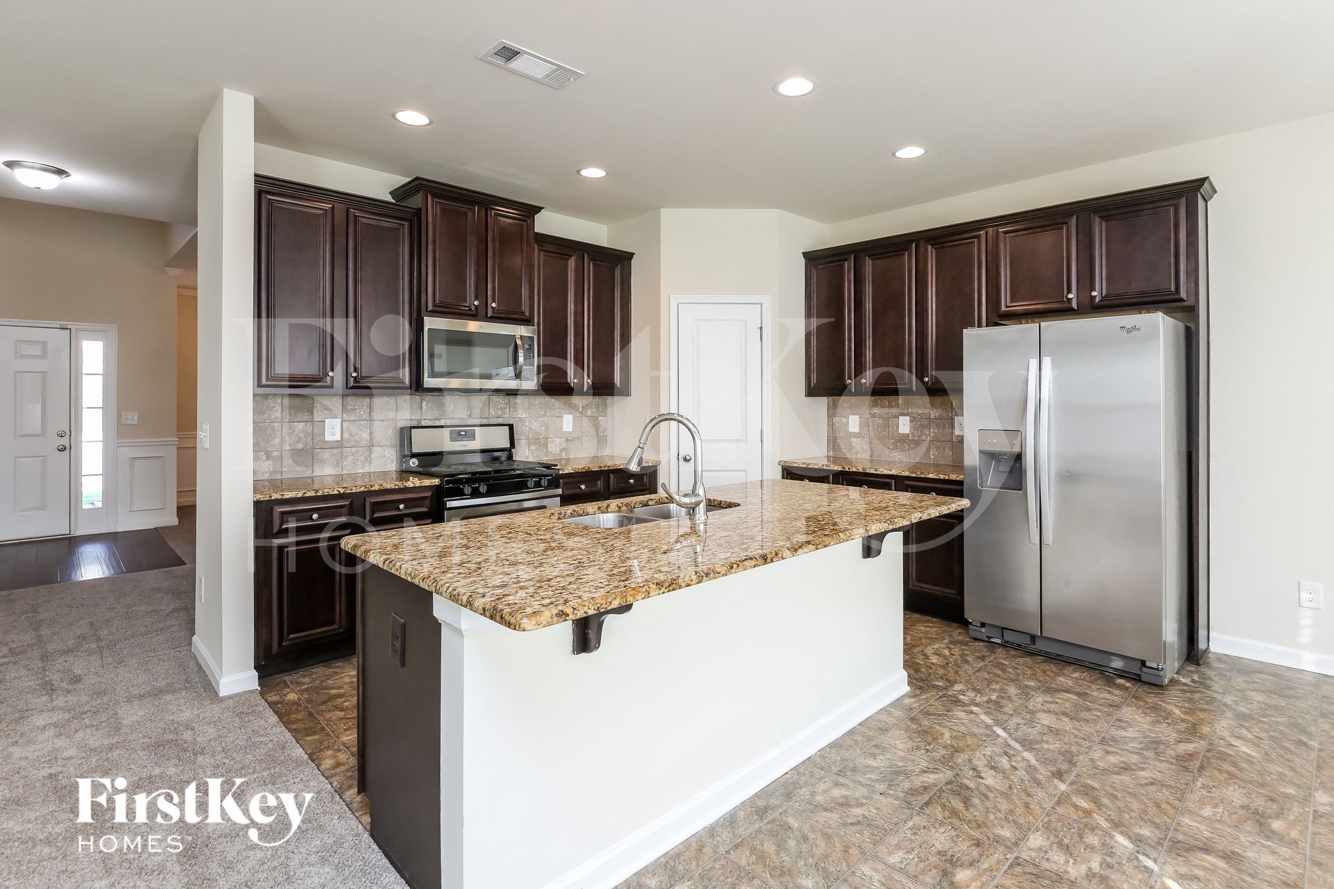 Building Photo - 403 Live Oak Pass