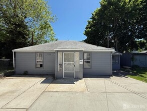 Building Photo - 243 Augusta St