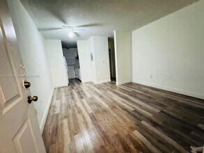 Building Photo - 932 NW 5th St