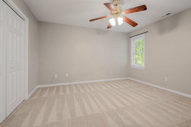 Building Photo - 3924 Liberty Point Dr