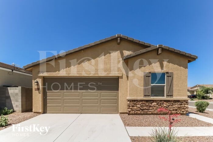 Primary Photo - 4010 W Coneflower Ln