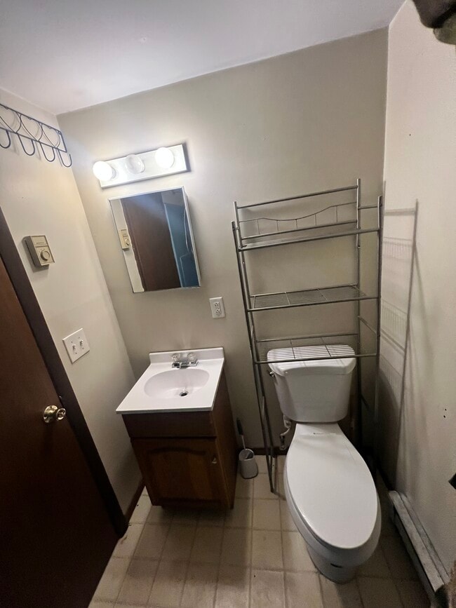 Building Photo - 28389 Ridge Rd