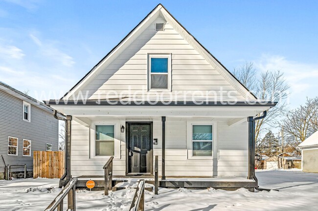 Primary Photo - Charming 2-Bedroom Home in Indianapolis