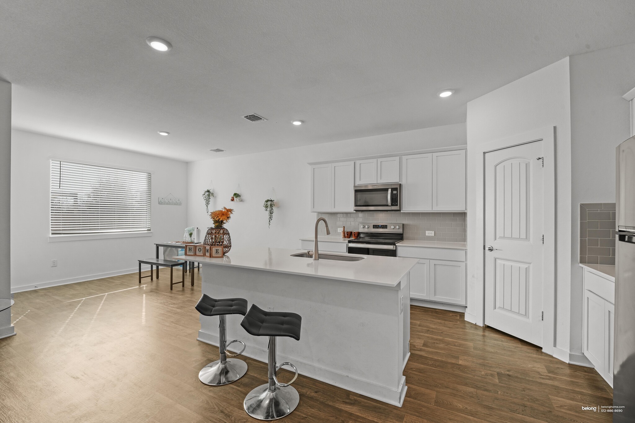 Building Photo - 13021 Kearns Dr