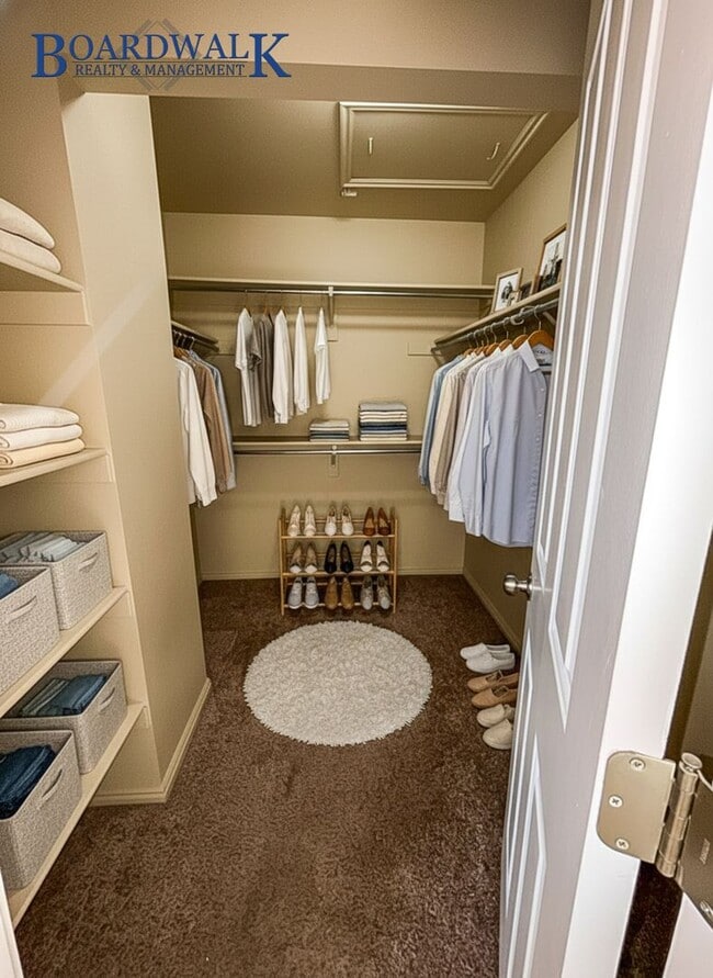 Building Photo - Beautiful Home with Mountain Views & Prime Location in Sandy