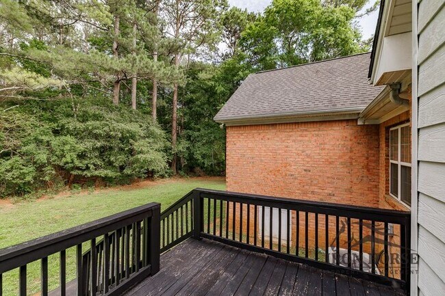 Building Photo - 411 Timber Creek Dr