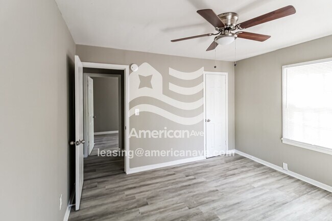 Building Photo - 1211 Laura Ave