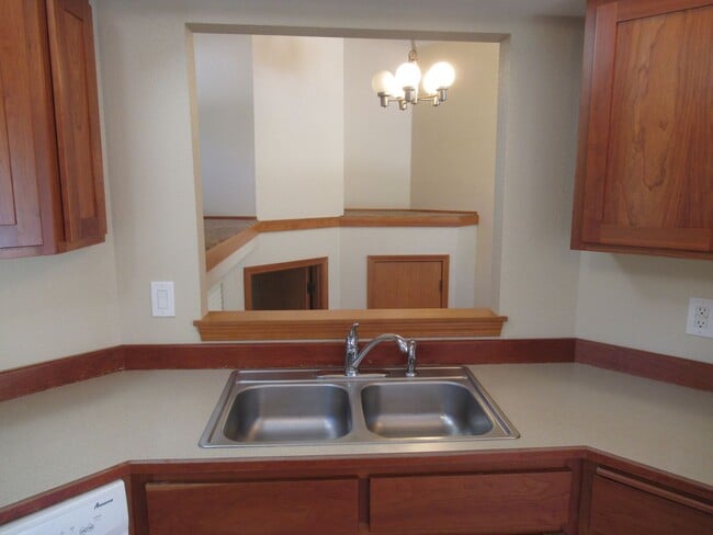 Building Photo - Split Level Two Bedroom Duplex