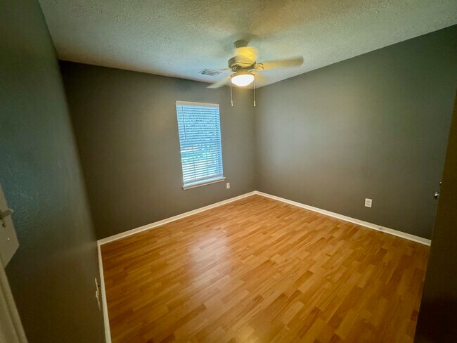 Building Photo - 9035 Rippling Fields Dr