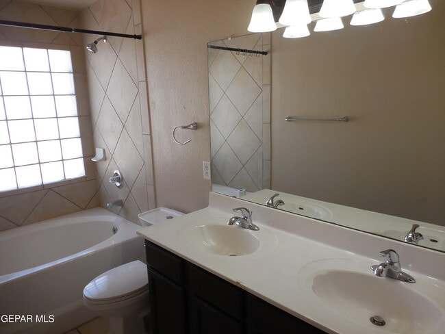 Building Photo - 14301 Desert Orchid Dr