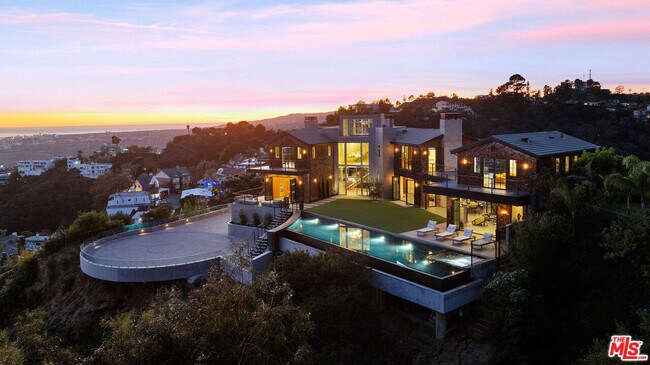 Building Photo - 2020 Cyprean Dr