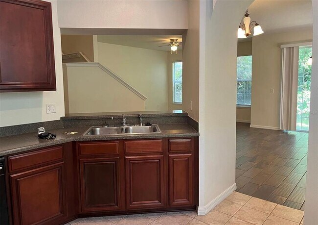 Building Photo - 6706 Eagle Feather Dr