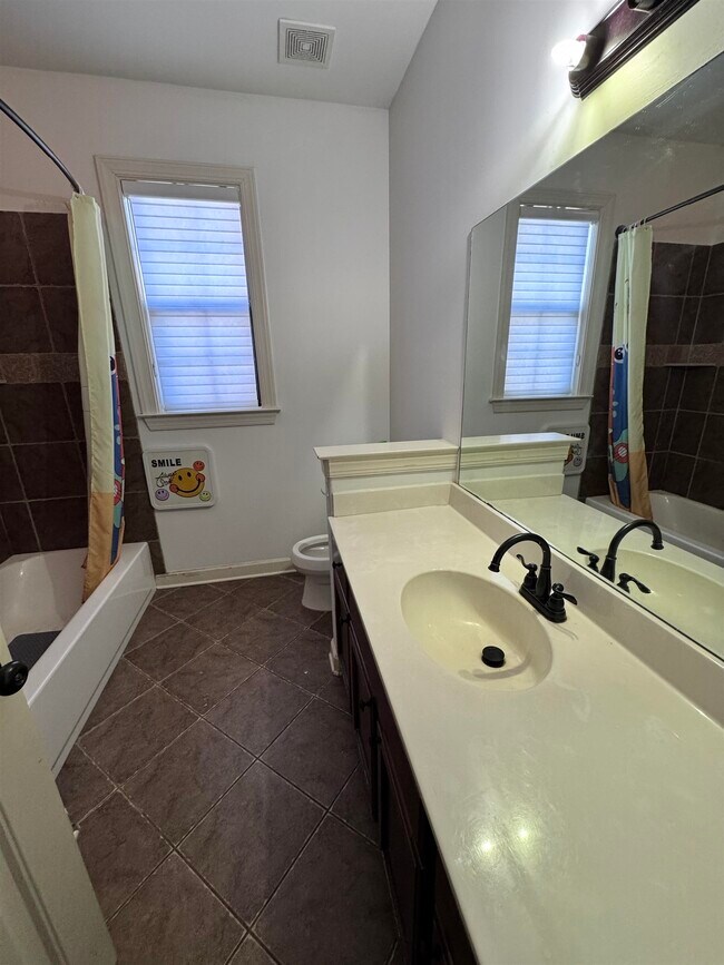 Building Photo - 3237 Brunswick View Cove