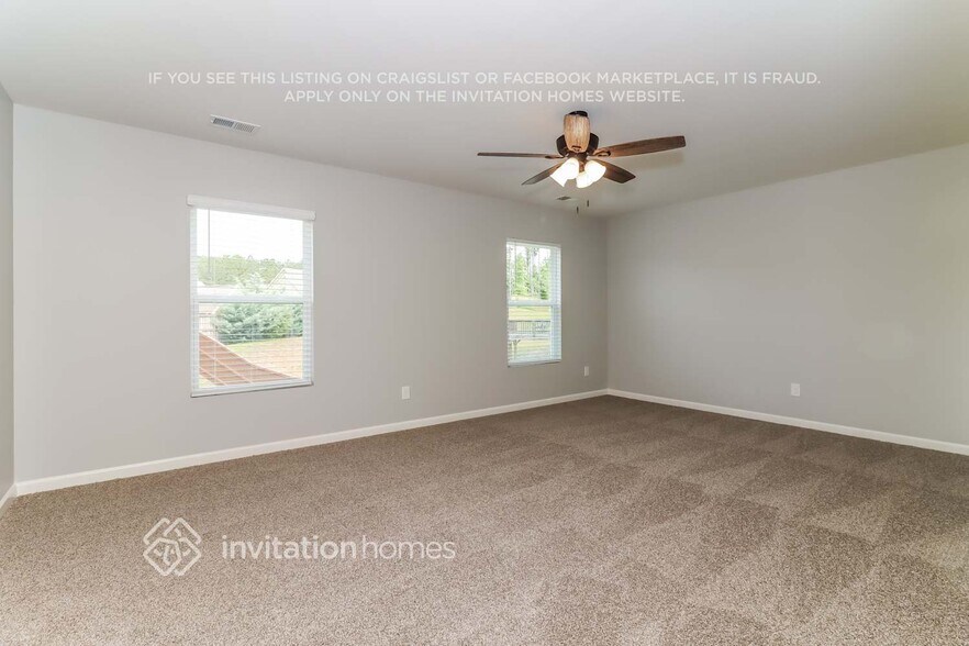 Building Photo - 61 Durana Ln