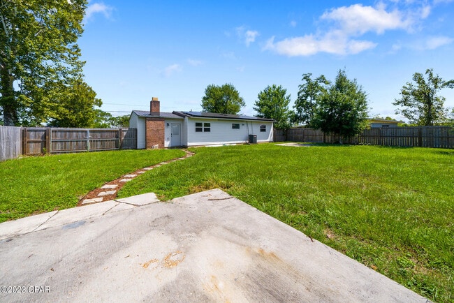 Building Photo - 3103 W 21st Ct
