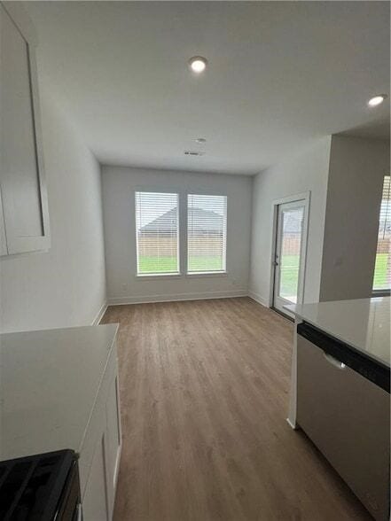 Building Photo - 1910 Hahn St