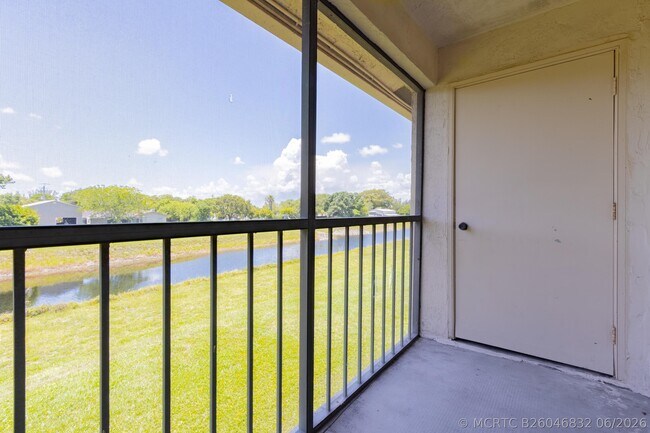 Building Photo - 9449 Boca Cove Cir