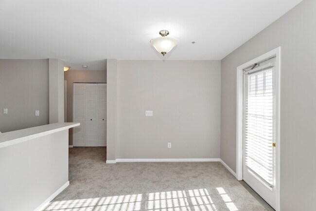 Building Photo - 136 Bertram Dr